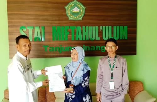 Penyerahan-Beasiswa-Baznas-2