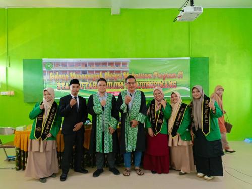 Foto-bersama-Sidang-munaqasyah-Jumat-nov-2023-1