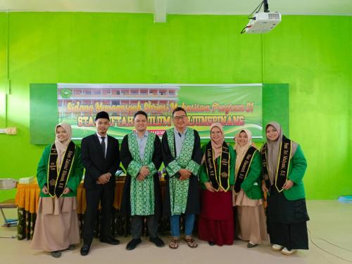 Foto-bersama-Sidang-munaqasyah-Jumat-nov-2023-3