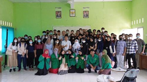 Workshop-dan-Free-Mock-Test-2022-diikuti-oleh-perwakilan-siswasiswi-SMASMK-se-Tanjungpinang